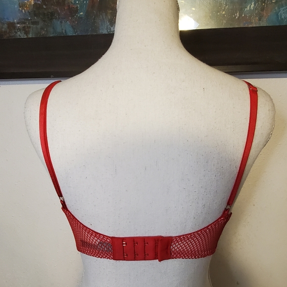 Victoria's Secret Very Sexy Push-up - Picture 6 of 9